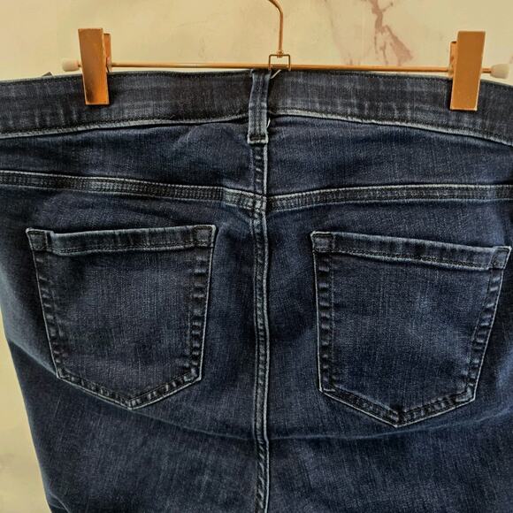 Torrid Jeans Women 14 S Short Sky High Kick Boot Dark Wash High Rise Denim - Picture 7 of 14